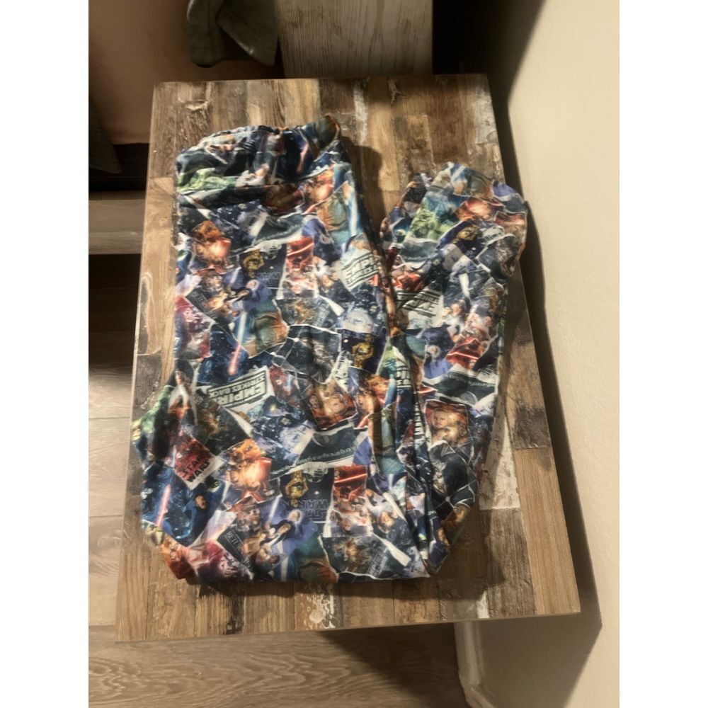 Women's her universe Star Wars leggings